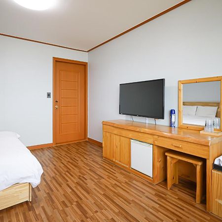 Fantastic Ocean View Sydney Hotel Jeju Exterior photo
