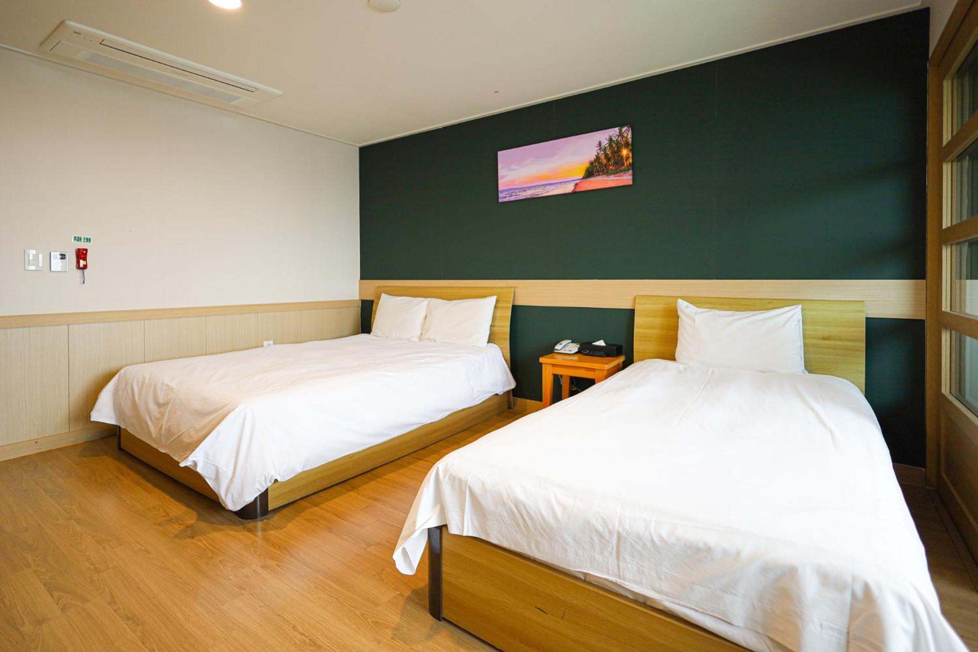 Fantastic Ocean View Sydney Hotel Jeju Exterior photo