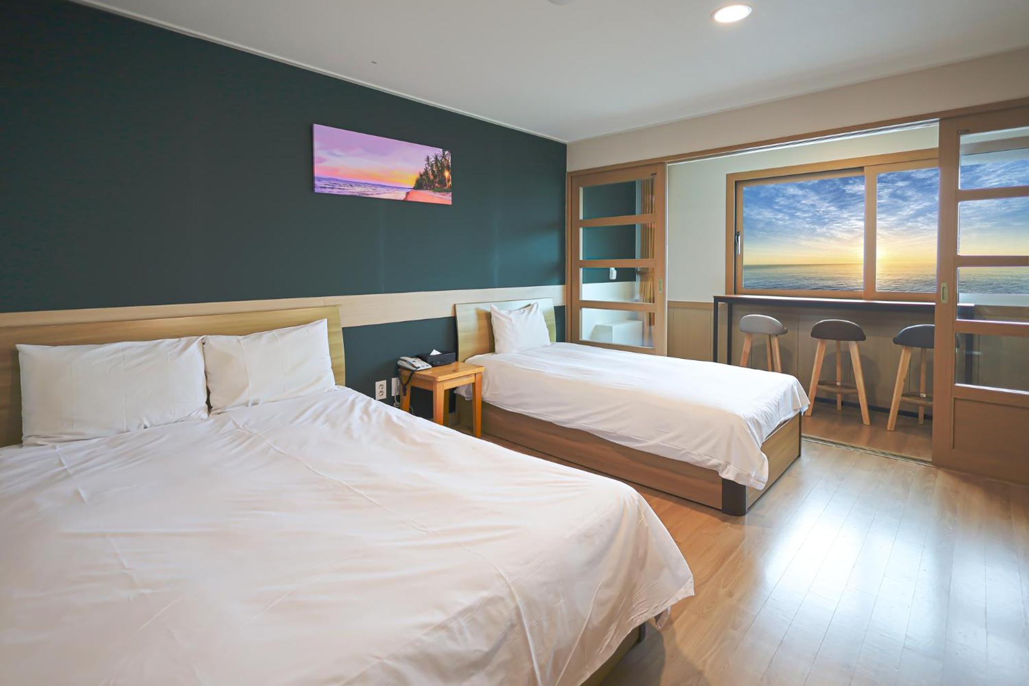 Fantastic Ocean View Sydney Hotel Jeju Exterior photo