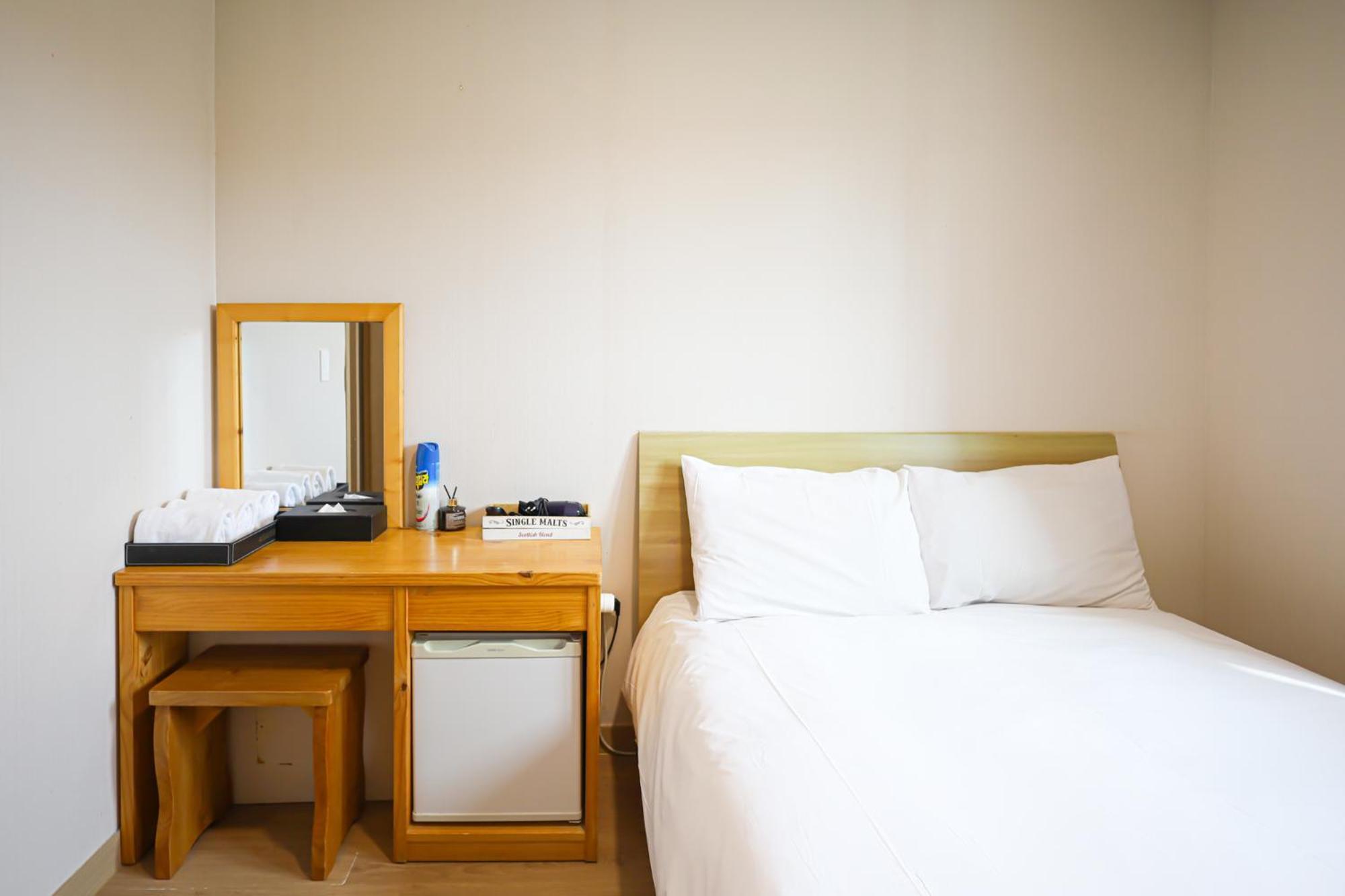 Fantastic Ocean View Sydney Hotel Jeju Exterior photo