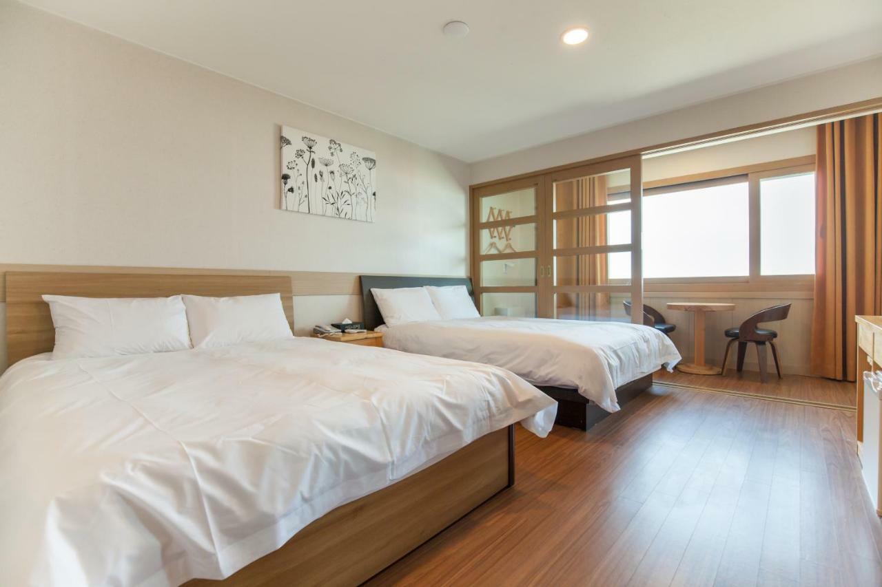 Fantastic Ocean View Sydney Hotel Jeju Exterior photo