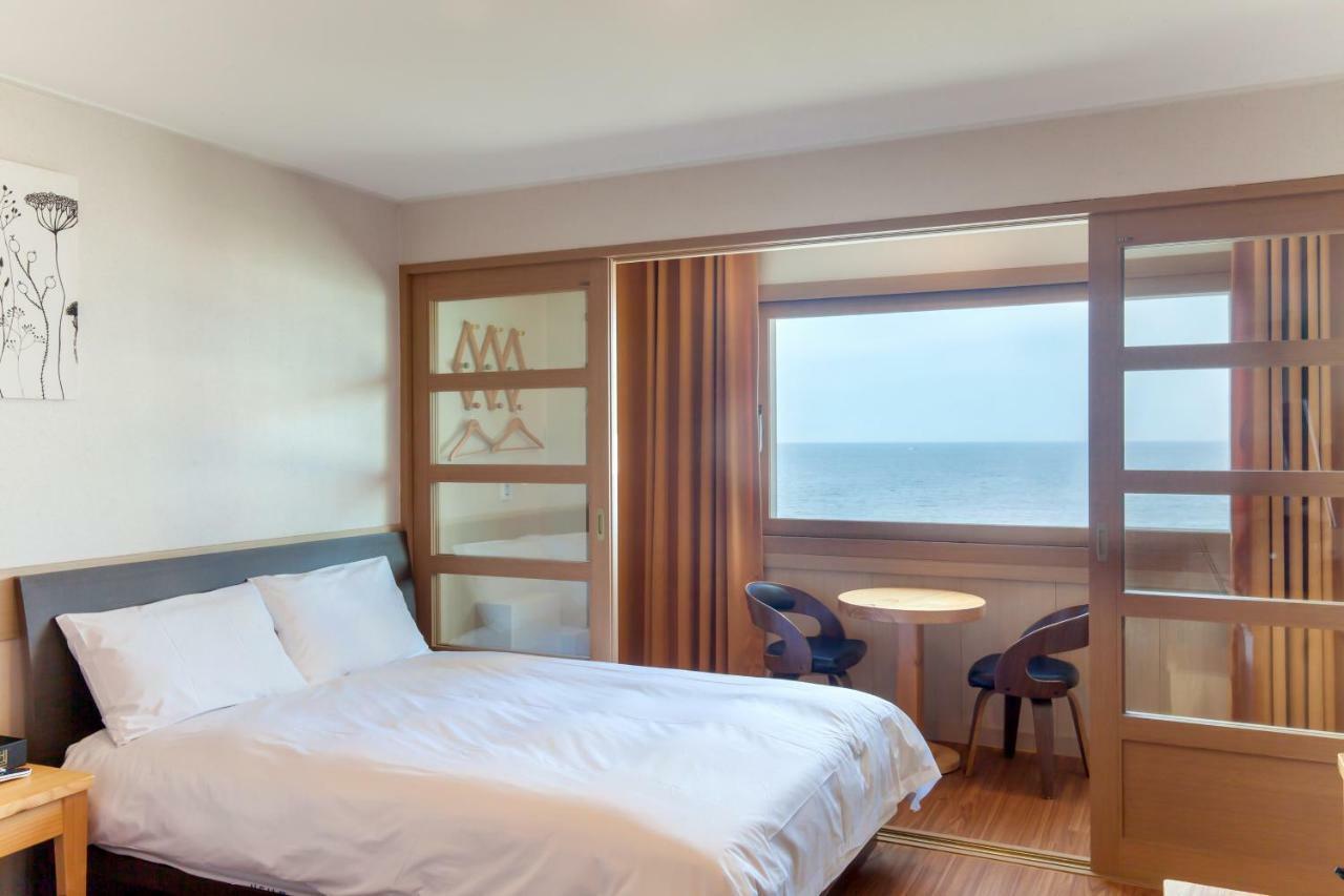Fantastic Ocean View Sydney Hotel Jeju Exterior photo