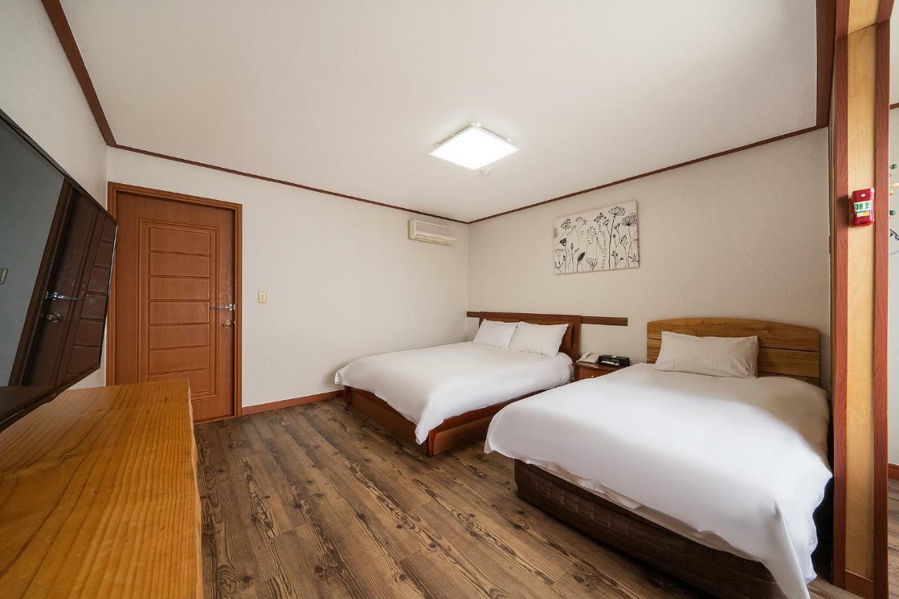 Fantastic Ocean View Sydney Hotel Jeju Exterior photo