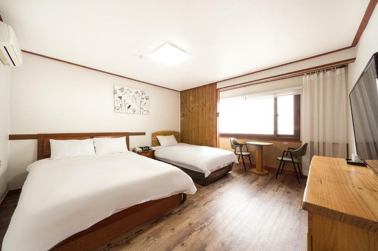 Fantastic Ocean View Sydney Hotel Jeju Exterior photo