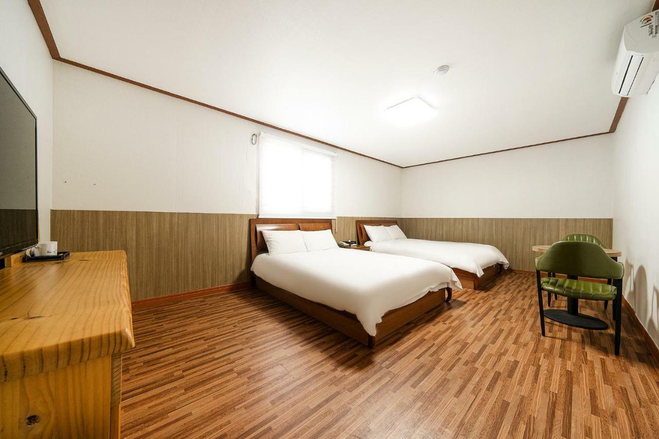 Fantastic Ocean View Sydney Hotel Jeju Exterior photo